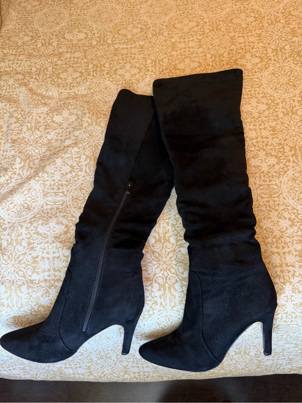 Halston thigh high black suede heeled boots women’s size 8
